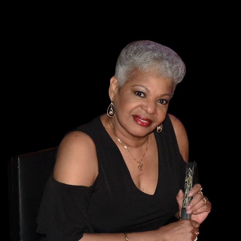 Meet your Posher, Debbie